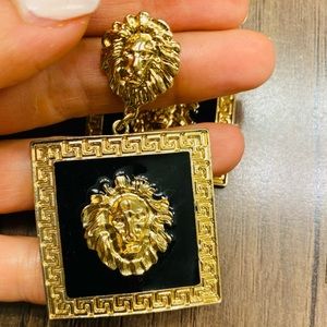Gold square lion earnings/Ted Baker London